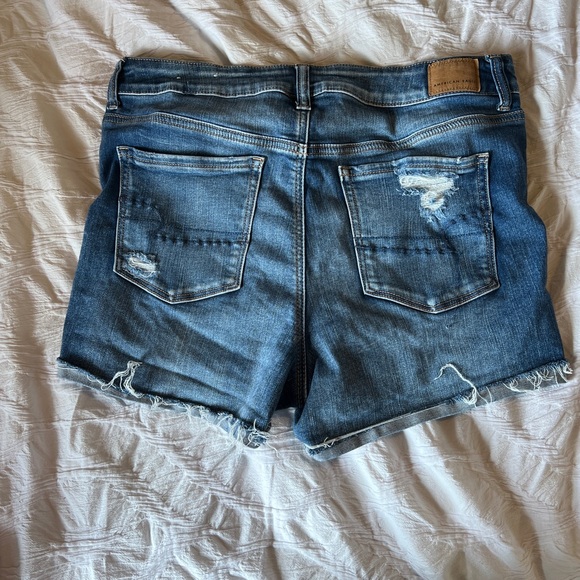 American Eagle Shorts - Picture 2 of 4